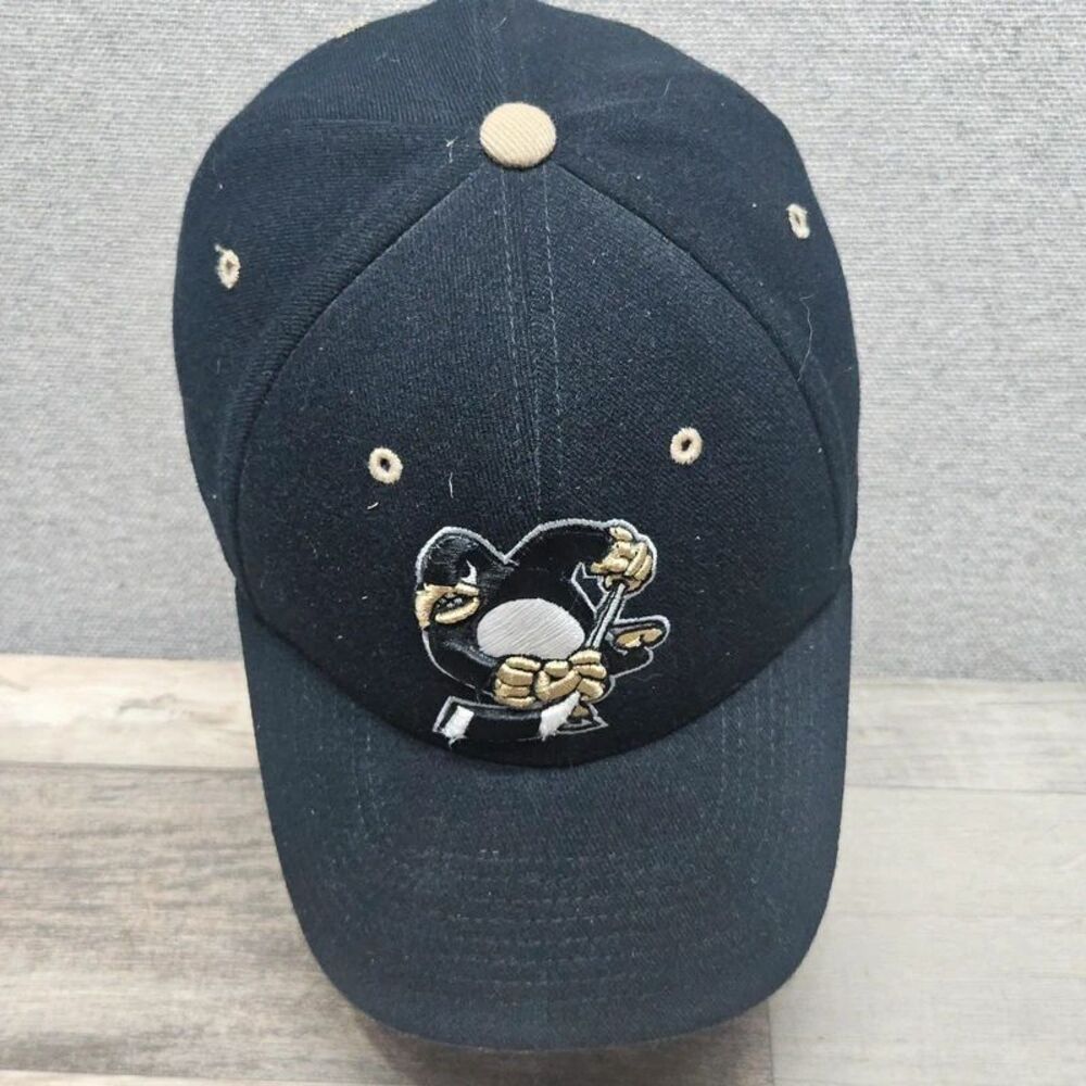 NHL Penguins Hockey Hat / Cap Zephyr ZFit XL